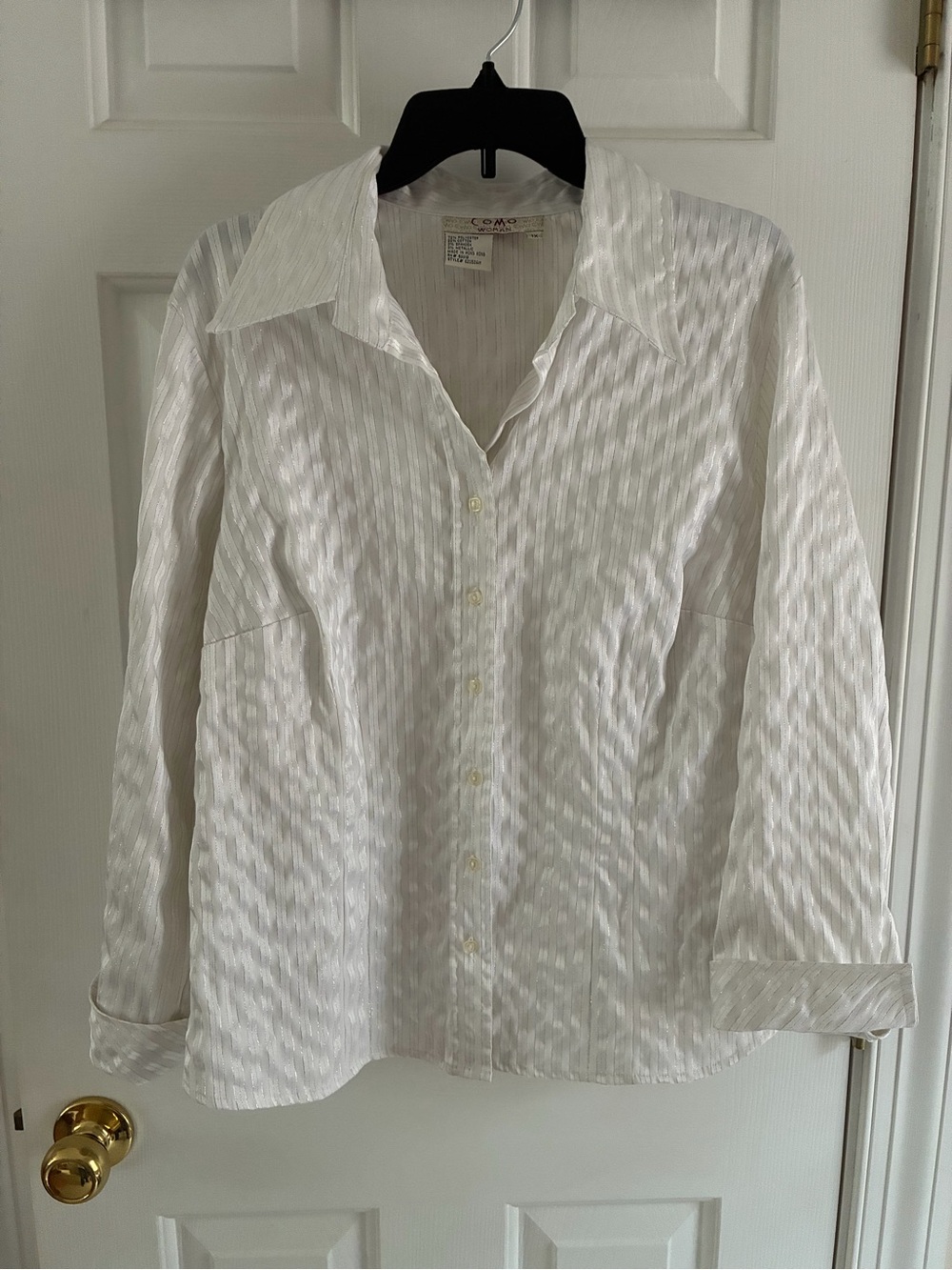 White & Silver Textured Long-Sleeve Button-Up Shirt - Women’s Size 1X
